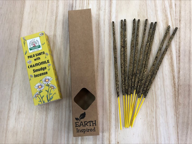 Incienso Orgánico Camomila Palo Santo Orkay 25 gr Incienso Orgánico Camomila Palo Santo Orkay 25 gr